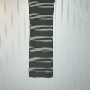 Levi’s Striped Scarf Mens 8X54 Gray And Cream Cabin Core Classic core Preppy